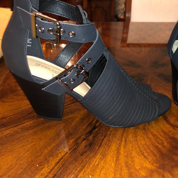 Shoes - Women's Black  Cage Sandals Sz 10